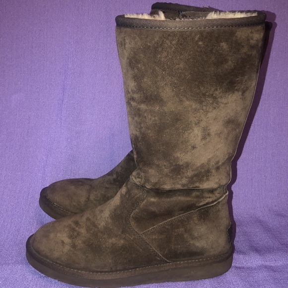 Used Women’s UGG Sumner Brown Boots Size 8. - Picture 4 of 10